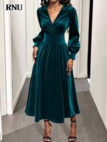 RNU 孔雀蓝纯色丝绒弹力长裙，V领，收腰设计，优雅女士装扮，秋冬季女士正式礼服，适合派对、约会、度假、休闲场合，褶皱连衣裙，生日礼服，冬季服装，百搭时尚，原创设计，情人节礼服，狂欢节服装，丝绒新年长裙，婚礼宾客优雅长袖A字长裙，春夏款 - 水鴨藍 - 查看 3