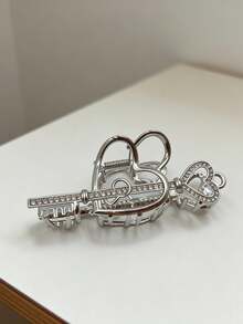 An Ins Style Silver Heart Rhinestone Hair Claw - Exquisite Metal Clip For Sweet & Elegant Updo/Bang Fixing Versatile Hair Accessory Women Hair Accessories Fashion Claw Clips Elegant Hair Clutch Casual Hair Jaw Clip For Valentine's Day Accessories Gift - Multicolor - View 4