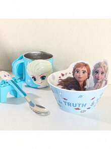 Disney Juego de 3 piezas de vajilla de plástico con licencia oficial que incluye un tazón de Mickey y Minnie, una cuchara y una taza. El tazón tiene el diseño de Elsa de Frozen, y los otros 3 tazones tienen los icónicos oídos de Mickey y lazos de Minnie en rojo, azul y rosa respectivamente. Perfecto para servir postres. - Multicolor - Ver 8