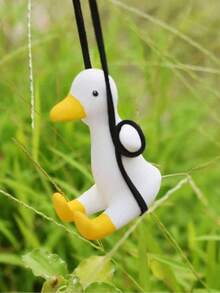 可爱的鹅形汽车挂饰，为您的爱车增添魅力，动物主题，后视镜装饰挂件，可爱鸭子造型，适合汽车内饰，母亲节、愚人节装饰