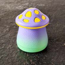 全新独特卡通蘑菇造型塑料锌合金金属研磨器，哑光和亮光表面处理，4层手动研磨器，多种款式可选，必备吸烟配件，节日礼物！ - 均碼 - 查看 6