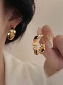 1 对法式简约金属十字交叉 C 形环状耳钉，适合女士 - 金色 - 查看 12