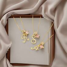 1pc Customized Dainty Luxurious Cream-Inspired Hypoallergenic Pink Heart & Floral 26 English Letter Necklace, Family, Friends, Couples, Valentine's Day, Party, Proposal, Jewelry Gift For Her - White - View 3