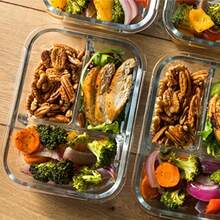 YQQ Brandtrendy - Juego de 3 Contenedores de Vidrio para Preparación de Comidas con divisiones organización y almacenamiento de cocina contenedor transparente con tapas resistente a frio o calor5735 - TransparenteYAzul - Ver 5