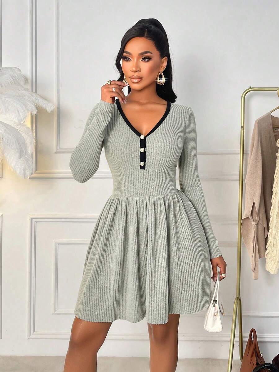 Ladies' Elegant Button Design V-Neck Long Sleeved Short Dress, Suitable For Valentine's Day Evening Dates, Daily Outings, Ladies' Elegant Dressing