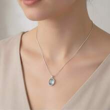 1件时尚优雅简约水滴吊坠项链，适合女士日常佩戴