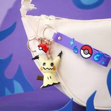 Miniso Pingente Mimikyu de borracha macia e flexível, fofura sem fim, a aventura espera por você, detalhes primorosamente trabalhados, leve-o com você para adicionar um toque de cor e diversão às suas chaves ou bolsa! (1 unidade) - Multicolorido - Ver 5