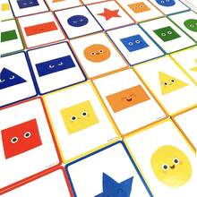 法国棋盘游戏“Mon Premier Jeu Des Formes - Family Of Shapes”，家庭聚会游戏，多人互动游戏，锻炼认知、记忆和社交技能，适合家庭游戏之夜、聚会、旅行，是生日、节日、新年和圣诞节的最佳礼物。 - 彩色 - 查看 10