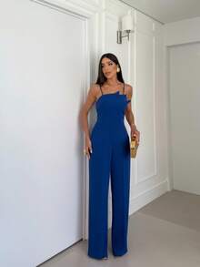 Elegant Women's Jumpsuit With Bust Detail, Thin Straps With Padding, Pockets, And Elastic At The Back. Super  For End-Of-Year Fashion. - Xanh đậm - Xem 2