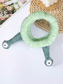 1pc/3pcs Set Cartoon Plush Snail Tentacle Headband & Wristband, Cute Makeup Headband, Washing Headband, 3D Hair Accessory, Soft Plush Headband, Elastic Headband, Skincare Wristband, Women Headband, Wristband, Hair Hoop, Hair Clip, Coral Fleece Wristband, Bathroom Decor, Suitable For Bathroom, Home Goods, Easter, Valentine's Day, Ramadan Clothing Accessories, Women Gift Hair Accessories. - Green - View 10