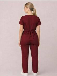 Women's Fitted Surgical Hospital Scrub Set - Various Colors And Sizes - 酒紅色 - 查看 2