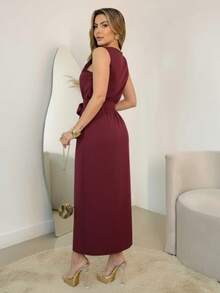 Tailored Crepe Set With Polka Dot Or Solid Print, Featuring A Midi Skirt And Blouse With Collar Details. - Burgundy - View 3