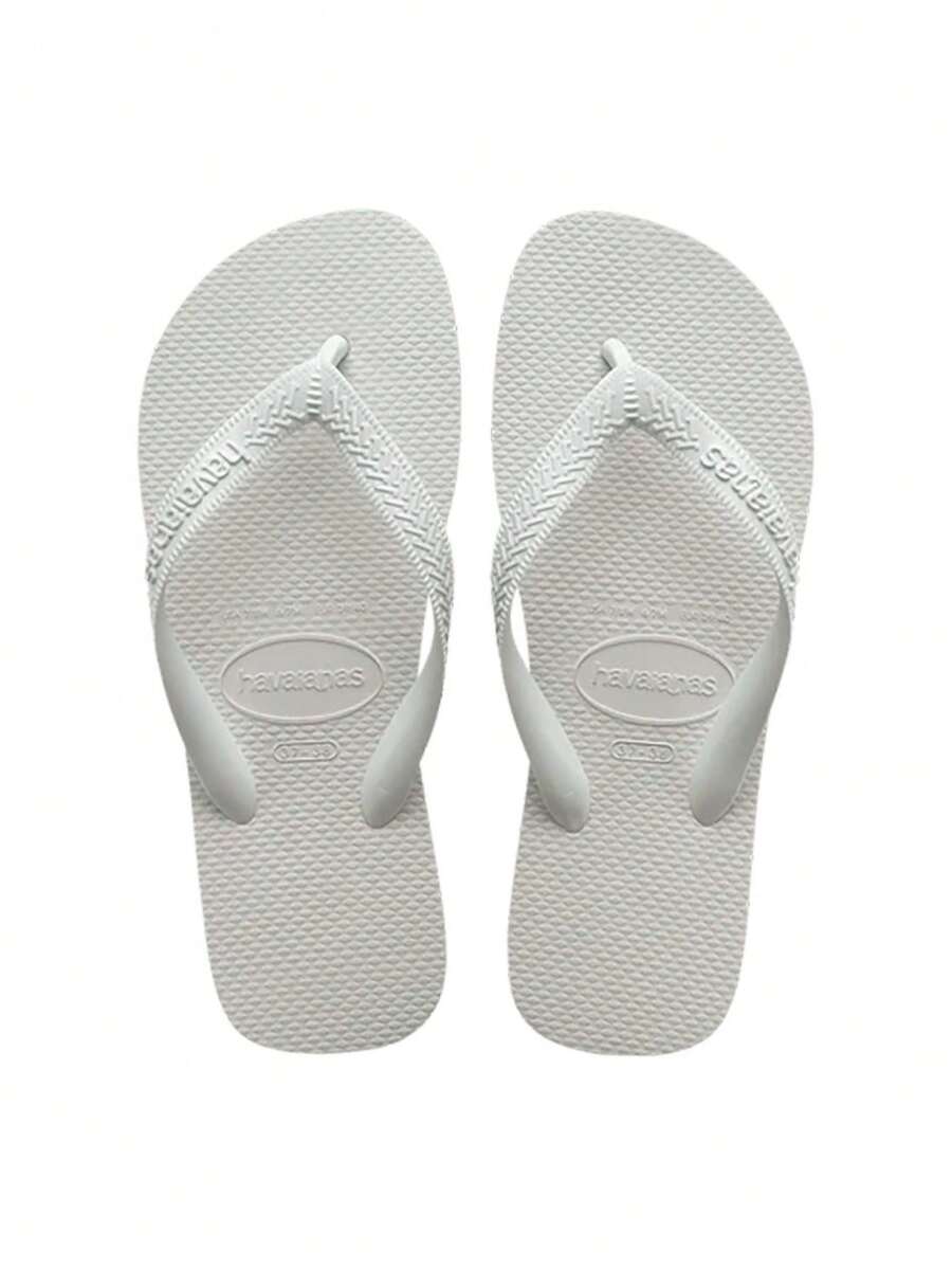 Discover The Perfect Blend Of Style And Comfort With Havaianas Top 4000029 Flip Flops In Blue – Unisex, Timeless Design For SS25. Experience All-Day Comfort With Textured Rubber Sole And Classic Silhouette. Ideal For Beach, Pool, Or City Strolls, These Versatile, Water-Resistant Sandals Offer Durability And Easy Packing For Travel. Embrace Authenticity With Signature Logo And Choose From Vibrant Colors To Suit Your Unique Style. Available In Sizes 39/40, 41/42, 43/44, 45/46. 0001-Blanco - 0001-白色 - 查看 1