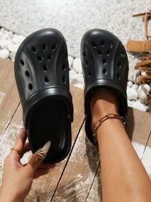 Spring/Summer Thick Sole Anti-Slip Durable Lightweight Soft Breathable Hollow Hole Shoes, Comfortable Slip-On Sandals For Beach, Pool, Vacation, Bathroom, Indoor/Outdoor Wear - Black - View 2