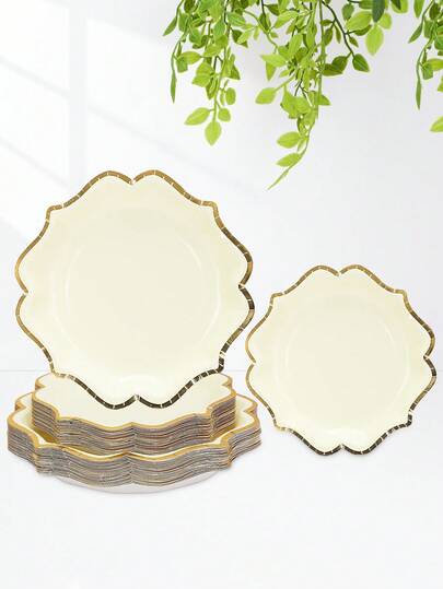 10pcs/20pcs/50pcs Cream Paper Plates 7 Inch 9 Inch Ivory Paper Plates With Gold Trim Scalloped Beige And Golden Party Plate For Birthday Baby Shower Wedding Event Festival Party Supplies Decorations
