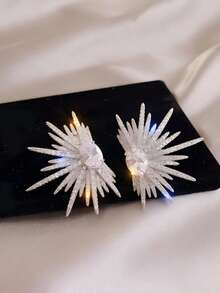 Luxurious Studded Rhinestone Earrings, Exquisite Personalized Earrings, Fashionable And Versatile Temperament Earrings For Women - Silver - View 10