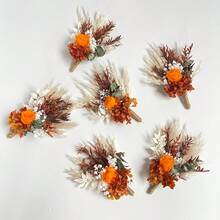 6 Pcs Boutonniere For Men, Groomsmen Guest Boutonniere, Dried Eucalyptus Pampas Grass Rustic Artificial Flowers For Wedding Décor/Prom/Homecoming,Etc. Fall Terracotta Orange, Boho Dried Flower Bouquet Mini Wedding Handmade Dry Flowers Decor For Vase Crafts DIY Photo Boutonniere For Men Floral Plant For Bridesmaid Gift Birthday Decor - 亮橙色 - 查看 6