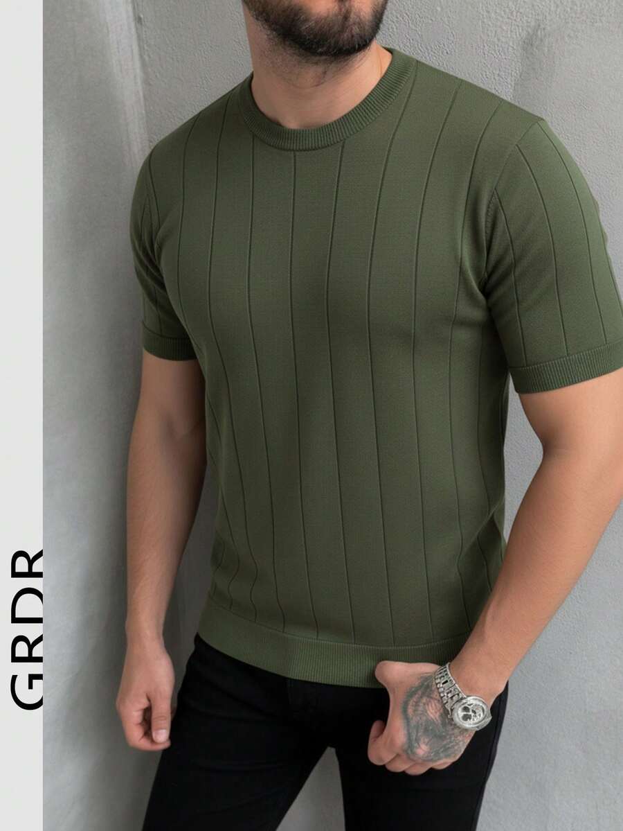 GRDR Men's Summer Round Neck Solid Color Short Sleeve Knit Sweater, Suitable For Summer Outings, Essential For Fashionable Styling