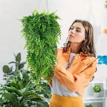 仿真植物綠色人造吊掛蕨類植物－逼真蕨類藤蔓，適用於婚禮裝飾、生日派對、花園活動，室內外皆可用－高品質、無需用電，戶外植物｜裝飾藤蔓、桌上藤蔓 - 綠色 - 查看 3