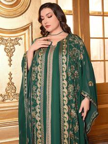 Plus Size Contrast Color Embroidered Applique Batwing Sleeve Dress (Random Embroidered Cuffs) - Dark Green - View 6