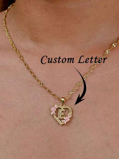 Anpassat bokstavs- och blomhalsband, ihåligt hjärtformat bokstavshalsband med blommor, eleganta nyckelbenssmycken, anpassat bokstavs- och blomhängehalsband, unik alla hjärtans dag-present