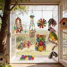 Giocattoli per uccelli con corda e campanello, giocattoli colorati per masticare, strappare e rovistare, altalena, arrampicata e appoggio per pappagalli, accessori per gabbia per cocorite, calopsite, inseparabili e pappagalli. Giocattoli per masticare, strappare e rovistare con trespolo in corda, accessori per gabbia per calopsite e inseparabili. - Multicolore - Visualizzare 8