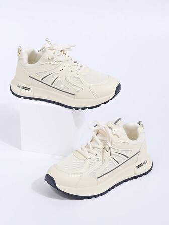 Women's Round Toe Lace-Up Thick Sole Student Casual Comfortable Platform Sneakers