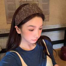 1pc French Vintage & Korean Minimalist Knitted Wide-Stripe Headband, Thick Cozy Hair Accessory For Daily Commute, Autumn/Winter Outfits & Casual Looks. Perfect For Women On  US, Ideal For Age-Defying & Versatile Chic Style, A Thoughtful Gift For Girlfriends, Besties & Fashion-Loving Females. - 咖啡. - 查看 4