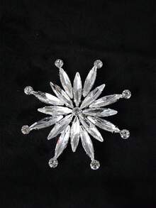 1pc Elegant Geometric Shaped Brooch, Floral Design Crystal Brooch, Suitable For Daily Wear, Scarf Clip, Party & Banquet Jewelry Decoration, An Ideal Gift Choice. - Silver - View 8