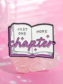 1件趣味爱书人士珐琅胸针，书卷气十足，松树造型，翻领别针，背包装饰，时尚饰品，阅读礼物