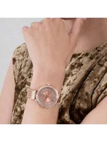 Guess 女士石英表，不锈钢表带，不锈钢表壳，石英机芯，适合日常聚会及其他场合佩戴 - 玫瑰金 - 查看 7