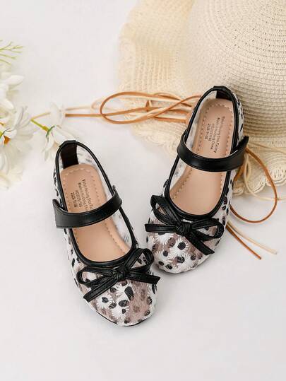 1 par de zapatos planos de encaje nuevos de primavera para estudiantes femeninas, cómodos para uso al aire libre, zapatos planos tipo Mary Jane con moño para niñas pequeñas, zapatos de tela de encaje lindos, zapatos planos de cuero para niñas pequeñas para uso al aire libre