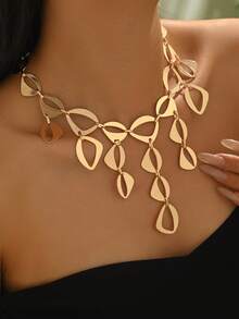 1pc Fashionable Personalized Exaggerated Metal Texture Pendant Necklace, Geometric Asymmetrical Hollow Heart Metal Glossy Splice Long Tassel Layered Necklace, Women's Everyday Versatile, Suitable For Festivals, Parties, Casual Occasions, Metal Style Jewelry - Yellow Gold - View 4