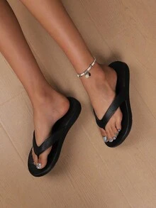 Unisex Summer Casual Beach Slippers, Plus Size Flip Flops, Couples Indoor Sandals, Made Of EVA Material, Soft & Lightweight, Comfortable, Shock-Absorbing, Non-Slip Design - Black - View 5
