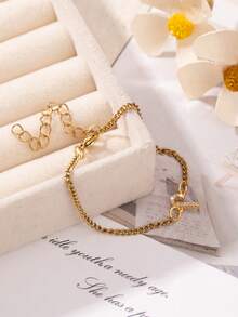 1条简约阿拉伯字母手链，是送给男士/女士、家人、朋友的理想礼物，适合周年纪念日、生日、节日、毕业典礼、舞会和其他场合。