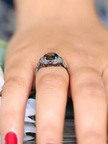 Retro Elegant Style Women's Ring, Classical Vintage Black Filigree Ring, Valentine's Day Gift, Suitable For Holiday Parties, Dances, Christmas, Thanksgiving, Daily Wear, Wedding Engagement Wear, Best Gift Giving,High Quality Jewelry, Exquisite Craftsmanship. - 彩色 - 查看 5