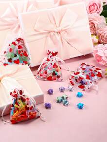 30个红色爱心透明欧根纱袋，情人节礼物袋，3.5*4.7英寸首饰袋，玫瑰花抽绳袋，婚礼回礼袋，情人节派对回礼袋，小型生日礼物袋，首饰袋，迷你抽绳袋，网状小袋，适用于婚礼派对回礼、母亲节礼物、新娘送礼会、情人节礼物包装，完美的派对用品 - 紅色 - 查看 3