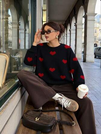 Knit Mix 优雅心形图案针织毛衣，女士长袖圆领套头衫，休闲宽松版型，适合情人节、秋冬季穿着。