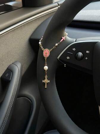1 pieza Adorno colgante de rosario con cruz y perla rosa para volante, accesorio de moda único para coche, decoración para espejo retrovisor