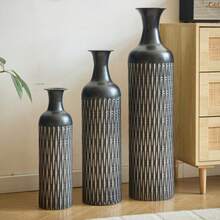 Set Of 3 Large Black Floor Vases (50/66/83 Cm): Large Decorative Metal Vases With A Grooved Pattern, Planters As Decoration For Living Rooms And Hallways In An Industrial Design. - Black - View 2