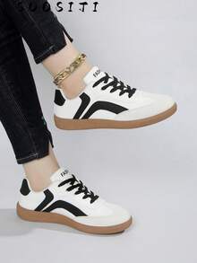 2026新款女士平底休闲舒适运动鞋 - 黑與白 - 查看 4