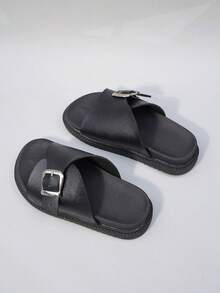 1 Pair Kids Adjustable Buckle Strap Slides | Unisex Toddler/ Little Kid Soft EVA Non-Slip Slippers | Minimalist Open-Toe Flat Sandals For Daily Home/Beach/Casual Wear - Black - View 3