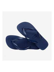 Havaianas Infradito Top 4000029 Unisex - Stile Brasiliano, Comfort e Durabilità Garantiti! Disponibili in Blu, Taglie 39/40 a 45/46, Ideali per l'Uso Quotidiano. Dotate di Plantare Testurizzato per un Supporto Imbattibile e Resistenza all'Acqua per Avventure Estive. Perfette per Spiaggia o Città, Offrono Design Semplice ma Elegante. Sperimenta la Combinazione di Qualità e Stile in Ogni Passo, Confort Assicurato per Tutto il Giorno con Materiali di Alta Qualità. 0001-Blanco - Blu Navy - Visualizzare 4