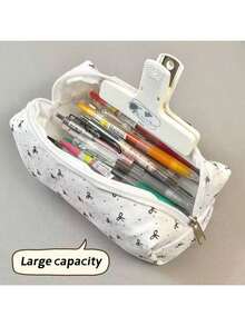 一款简约的黑色铅笔盒，饰以白色蝴蝶结，适合携带、存放和整理办公账单、学生作业，或用作夹子。它既是可爱的女生学生化妆包，又是大容量文具收纳袋，同时也是一个带有蝴蝶结装饰的铅笔盒，是返校季的完美之选。 - 彩色 - 查看 4