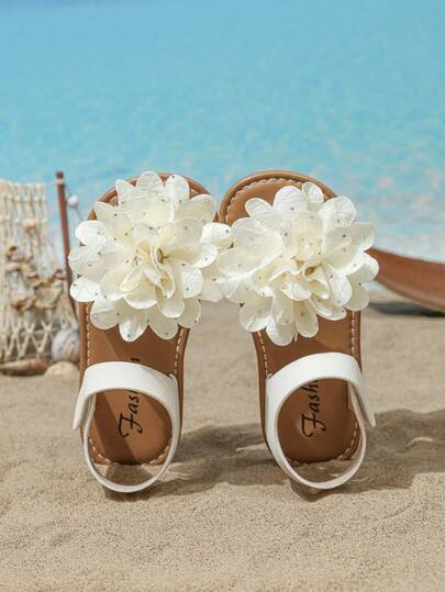 1双女童夏季平底凉鞋，花朵亮片装饰，魔术贴设计，圆头，防滑轻便鞋底，时尚优雅可爱罗马沙滩凉鞋，适合3-15岁女孩日常、聚会、旅行、海滩穿着