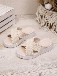 1 Pair Beige Platform Slip-On Textured Strap Chunky Sole Fashion Beach/Summer Girls Sandals - Beige - View 2