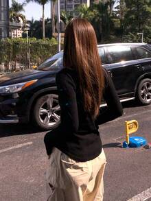 单排扣长袖T恤，修身V领分层上衣，百搭百搭