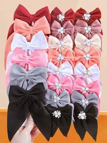 Set de 24 pinzas para el cabello con lazo y strass en forma de estrella, en colores surtidos (rosa, rojo, gris, negro) - Adecuado para niñas y mujeres, apto para la escuela, fiestas o uso diario. El diseño resistente de perlas y lazos agrega encanto a las coletas, trenzas y peinados semi-recogidos. Surtido de colores aleatorios, esencial para un look dulce y femenino, accesorios para el cabello