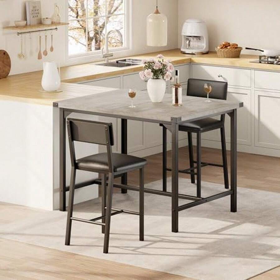 Juego de mesa de comedor alta para 2 con sillas de bar tapizadas y reposapiés, mesa de bar con protectores de esquinas de metal, juego de mesa de cocina rústica que ahorra espacio para apartamentos pequeños, gris rústico - Gris - Ver 1