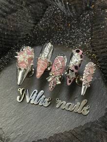 10片装美甲贴片套装，包括尖头亚克力美甲贴片、粉色美甲贴片、黑色扎染美甲贴片、银色法式美甲贴片、3D立体星星蝴蝶结钢钉、链条美甲贴片及其他美甲配件装饰、手绘波点图案及铬粉几何图案美甲贴片、Y2K风格美甲套装，适合女性日常、派对、节日及庆典等场合佩戴（包含：一片果冻胶和一条摩擦条） - 粉色 - 查看 4